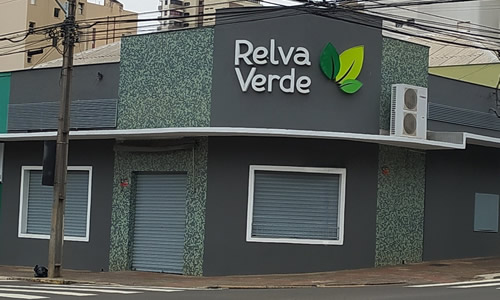 Relva Verde - Loja Hugo Cabral - Londrina/PR