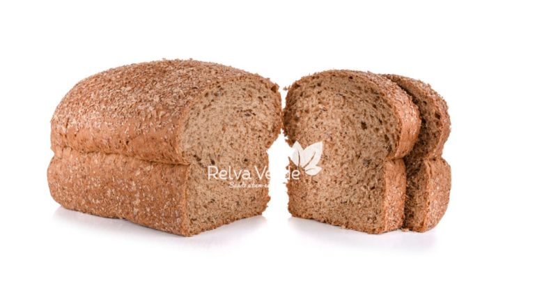 Pão Preto Relva Verde